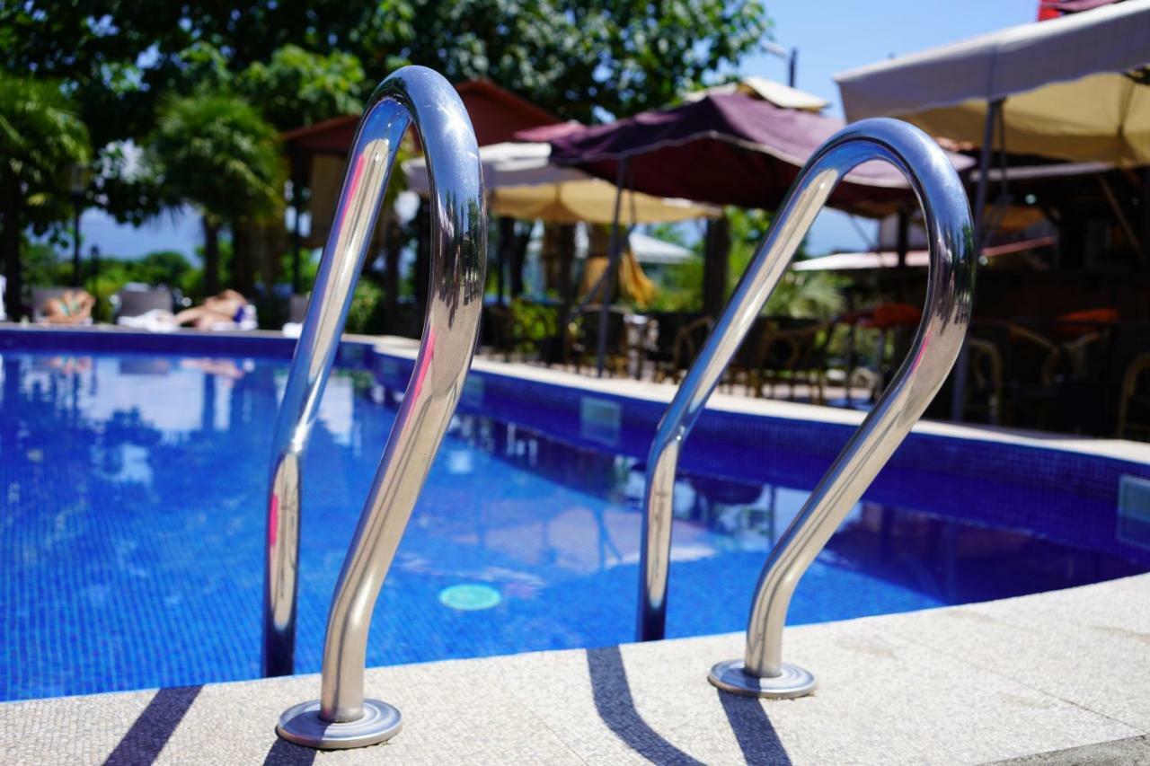 Ponto Hotel Kobuleti ภายนอก รูปภาพ